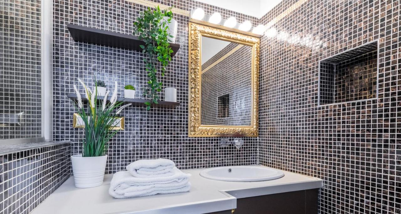 Joivy Vibrant Flat For 4 Near Parks, In Navigli Apartment มิลาน ภายนอก รูปภาพ